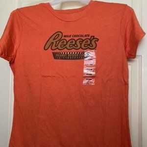TNT Vintage Reese’s Peanut Butter Cup logo tee